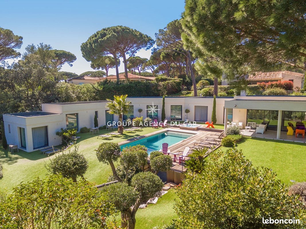 Maison à vendre, 360m², Cogolin