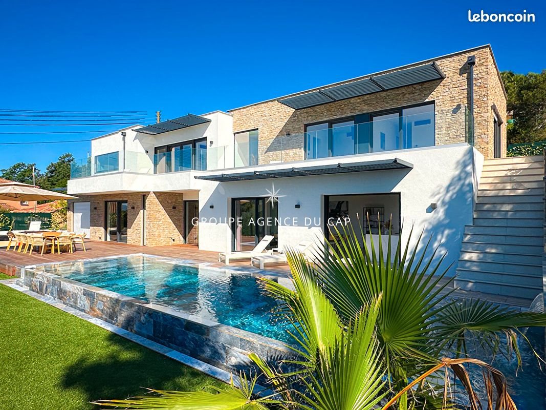 Maison à vendre, 260m², Roquebrune-sur-Argens