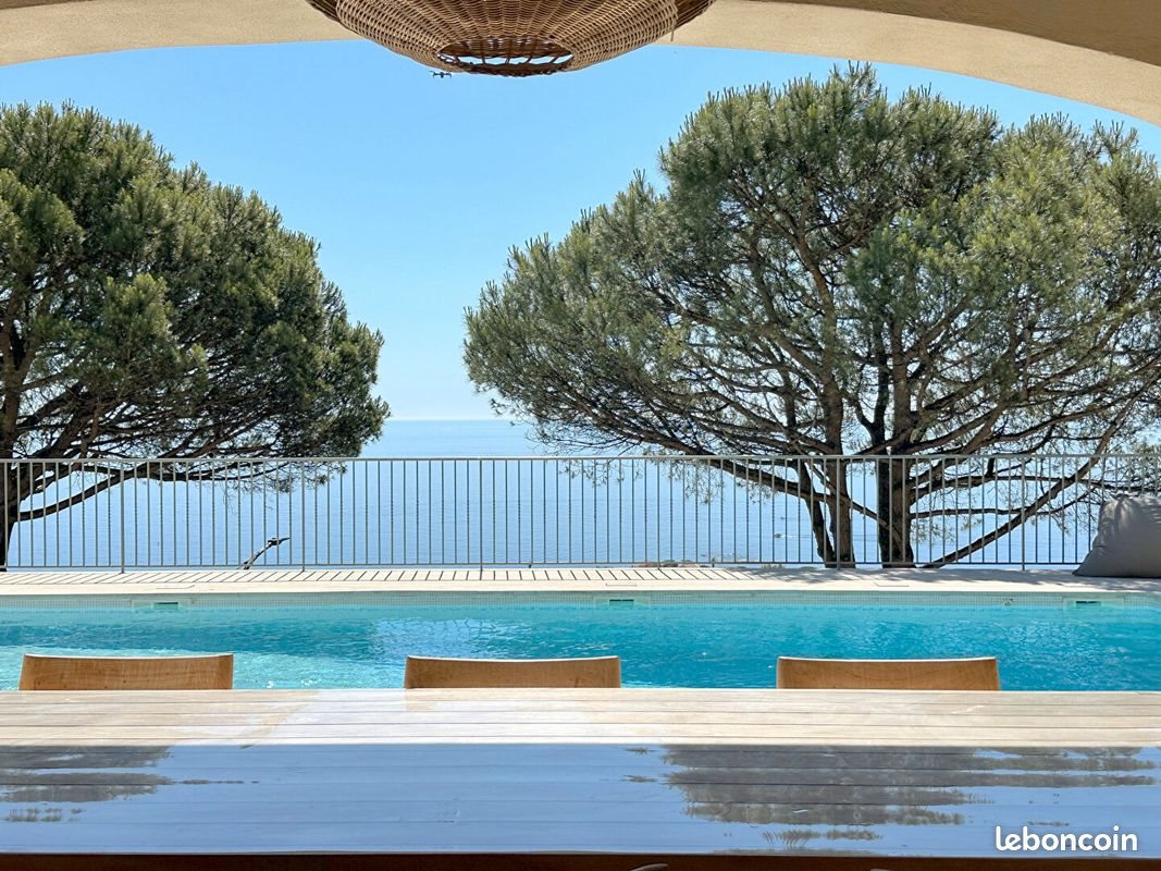 Maison à vendre, 279m², Roquebrune-sur-Argens