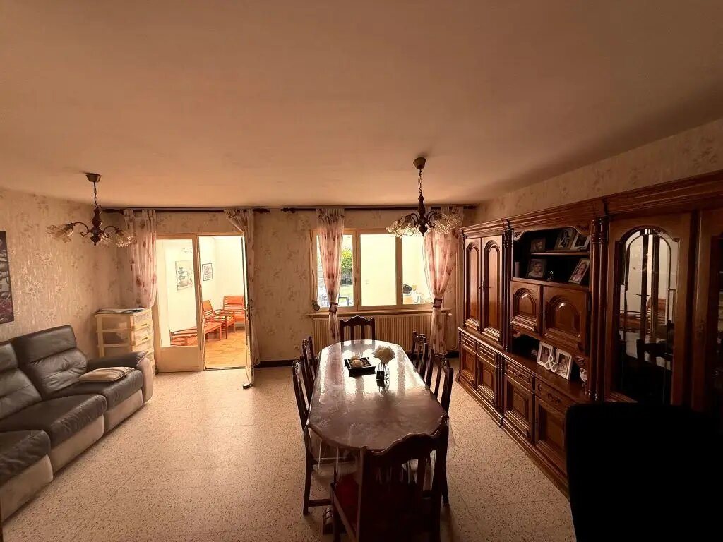 Maison à vendre, 81m², Solesmes