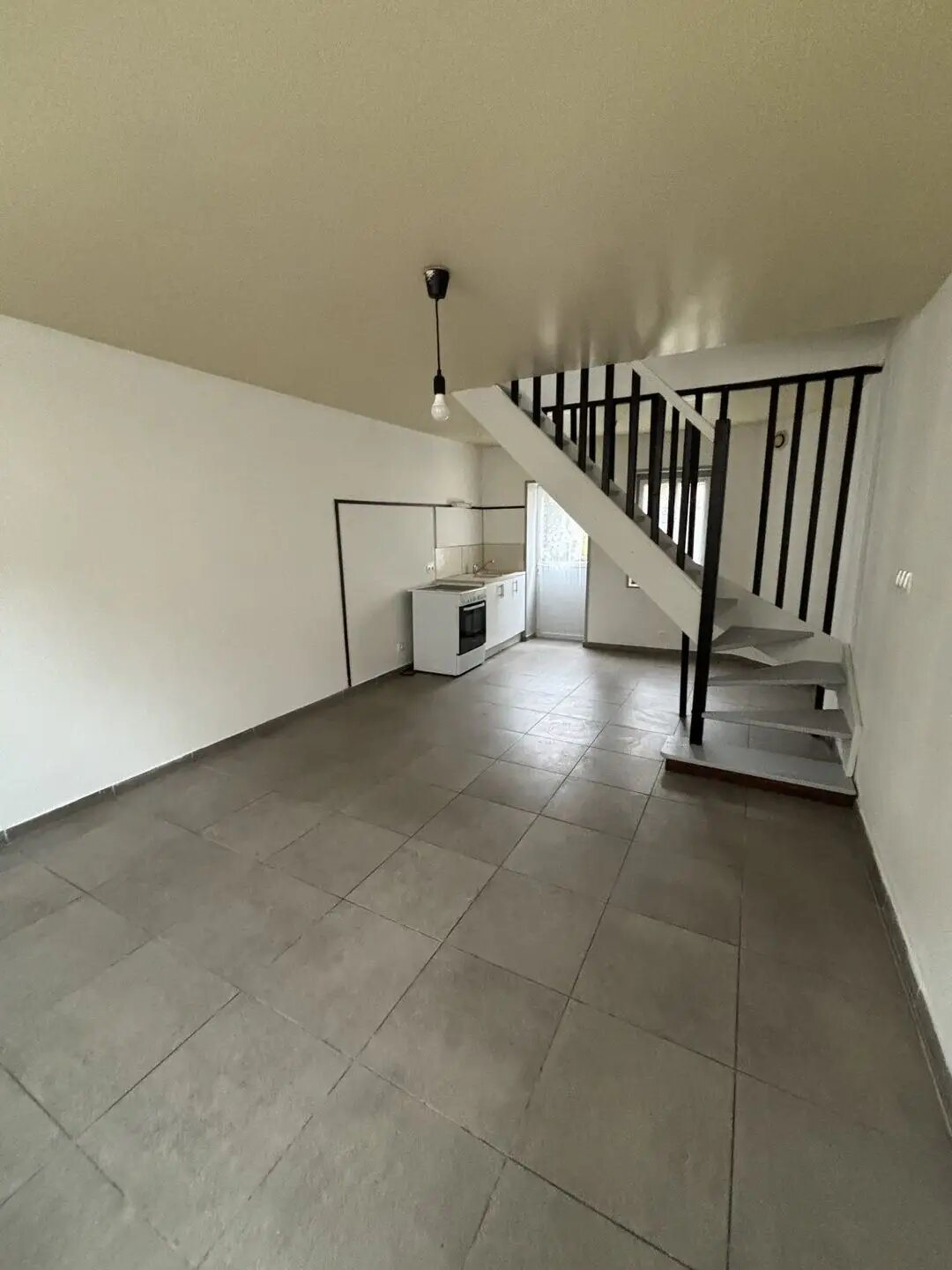 Maison à louer, 44m², Avesnes-sur-Helpe
