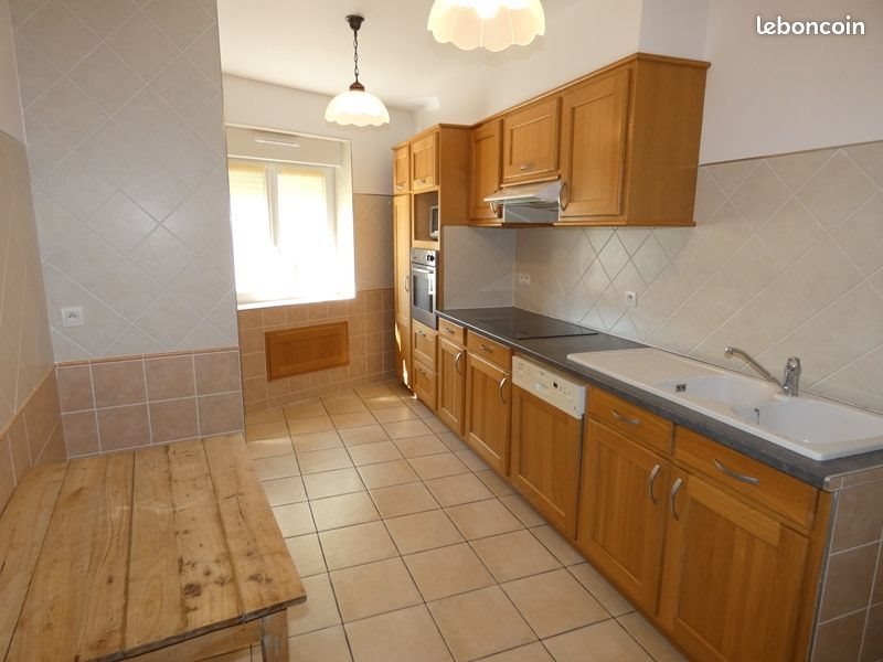Appartement à louer, 80m², Serres