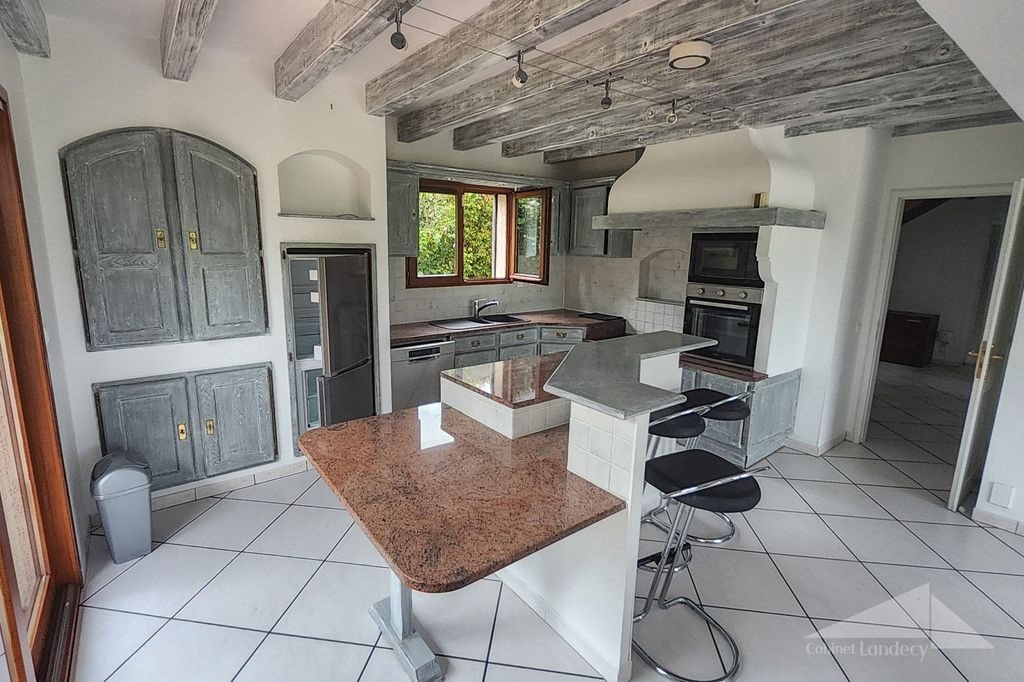 Maison à vendre, 230m², Prévessin-Moëns