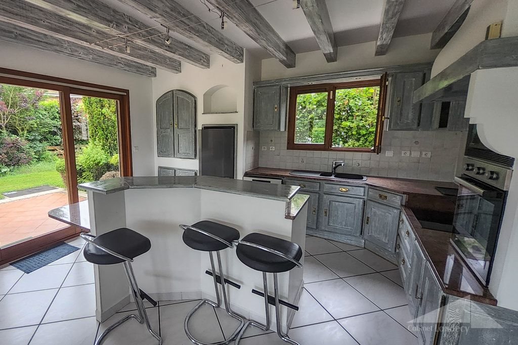 Maison à vendre, 230m², Prévessin-Moëns