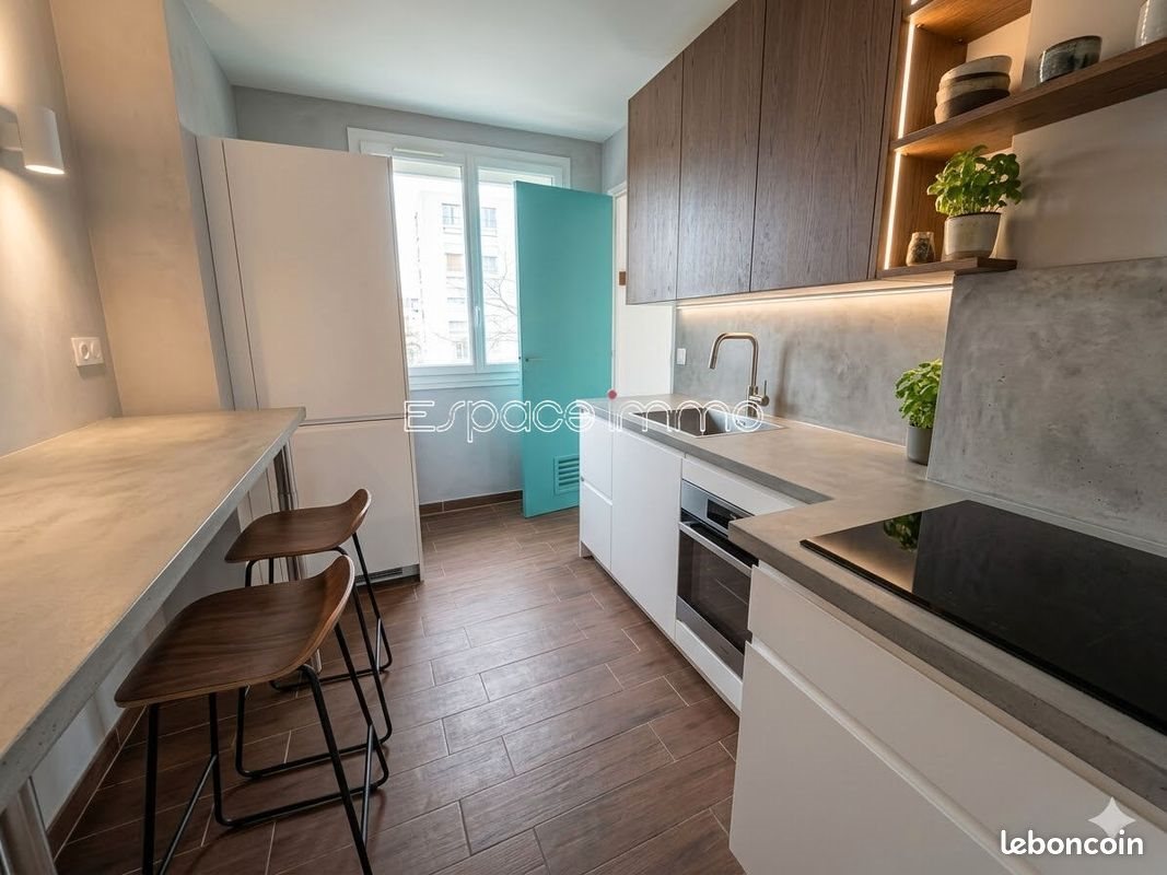 Appartement à vendre, 74m², Mont-Saint-Aignan