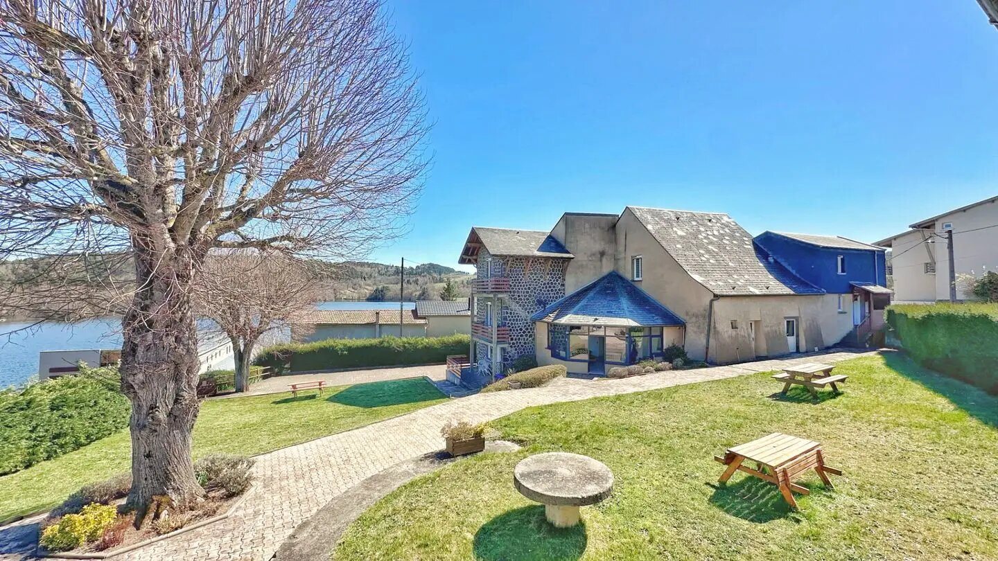 Maison à vendre, 470m², Aydat