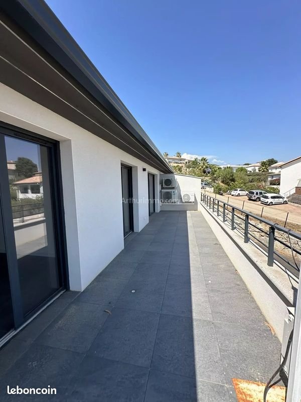 Appartement à louer, 83m², Ajaccio