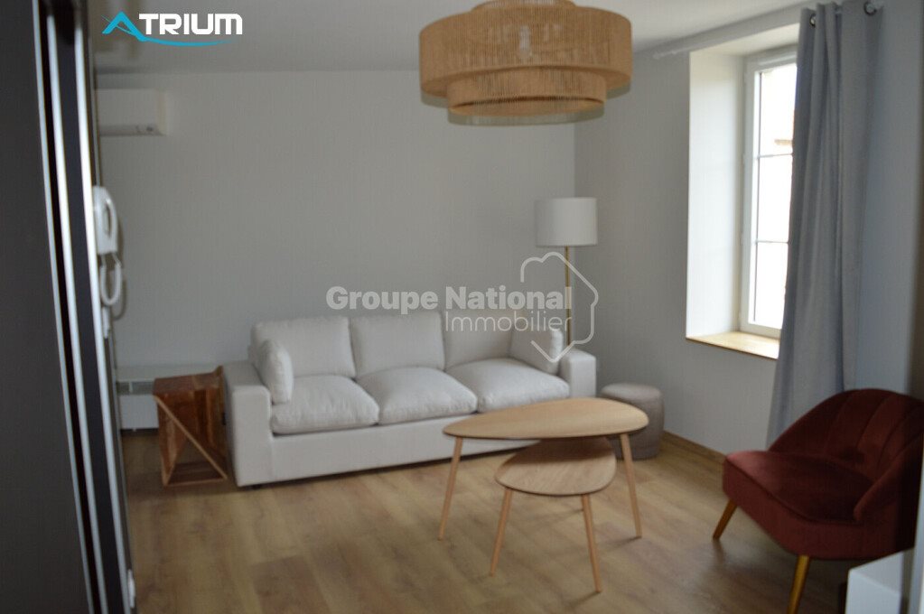 Appartement à louer, 74m², Neuville-les-Dames
