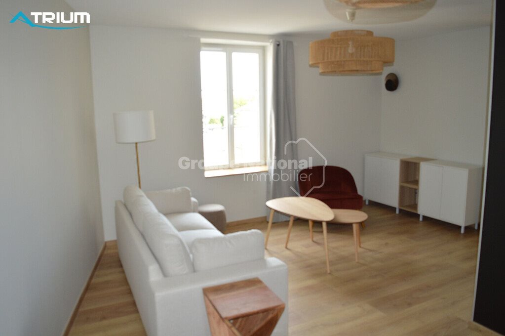 Appartement à louer, 74m², Neuville-les-Dames