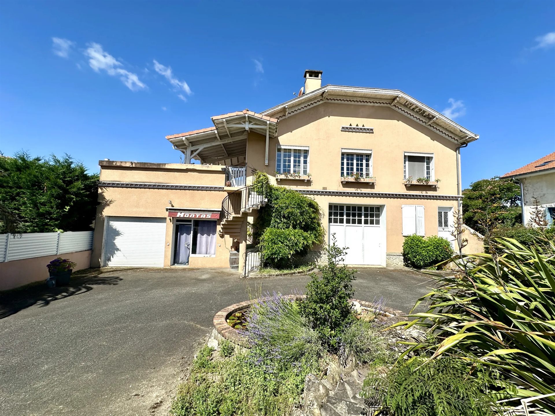 Maison à vendre, 182m², Sauveterre-de-Béarn