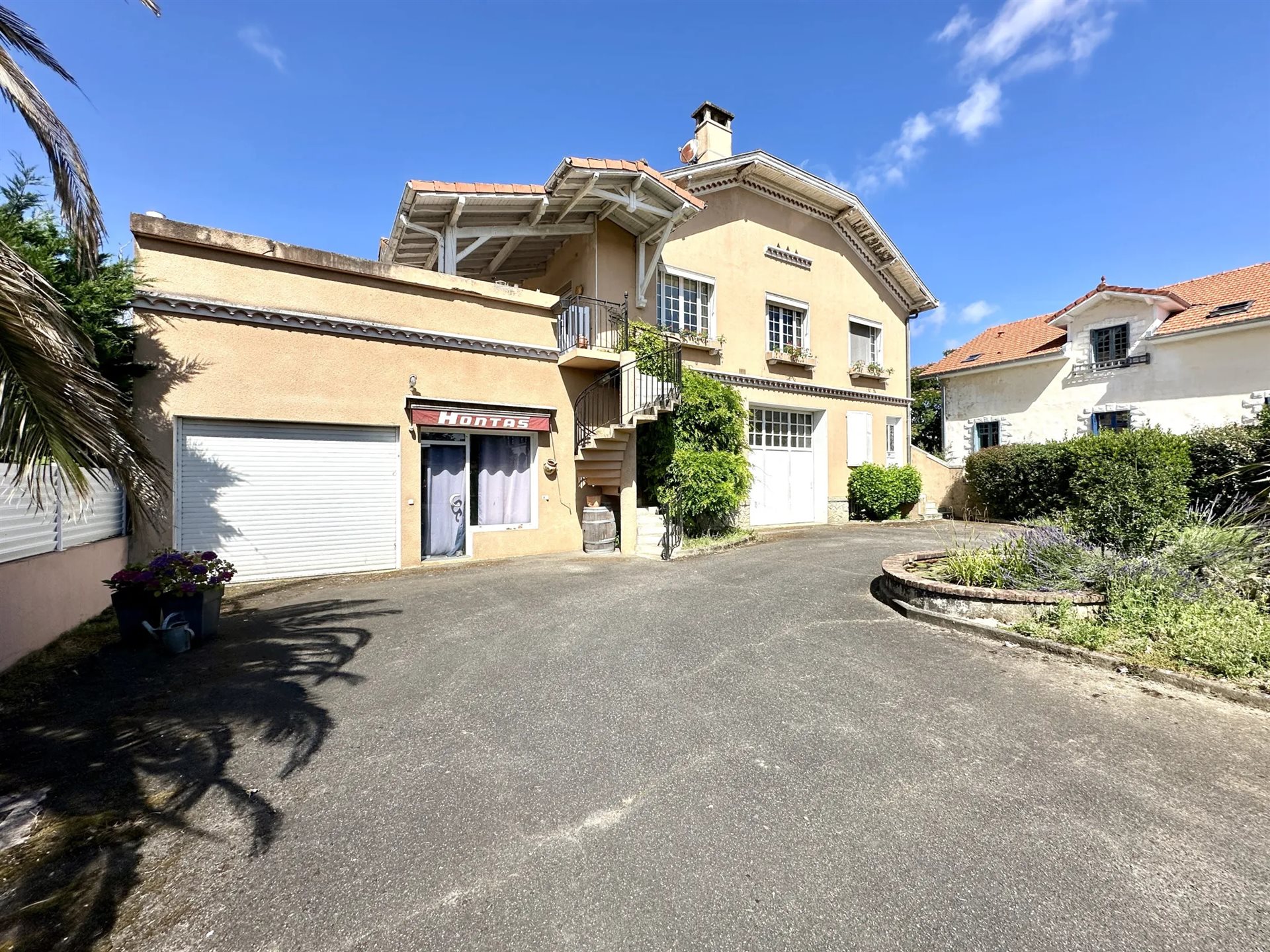 Maison à vendre, 182m², Sauveterre-de-Béarn