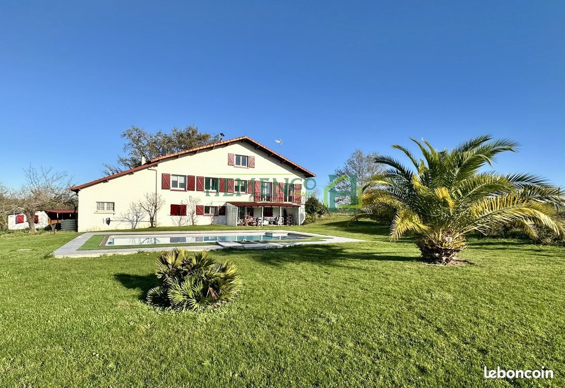 Maison à vendre, 311m², Domezain-Berraute