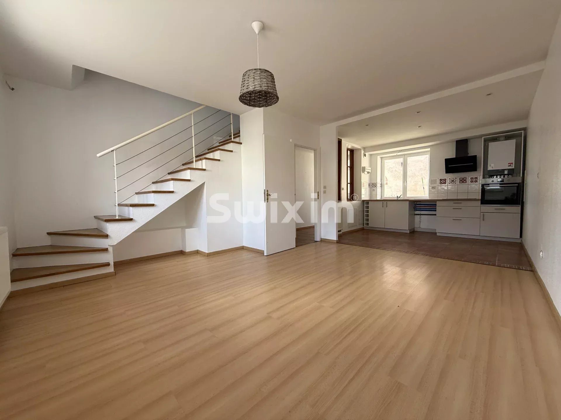 Appartement à louer, 90m², Gries