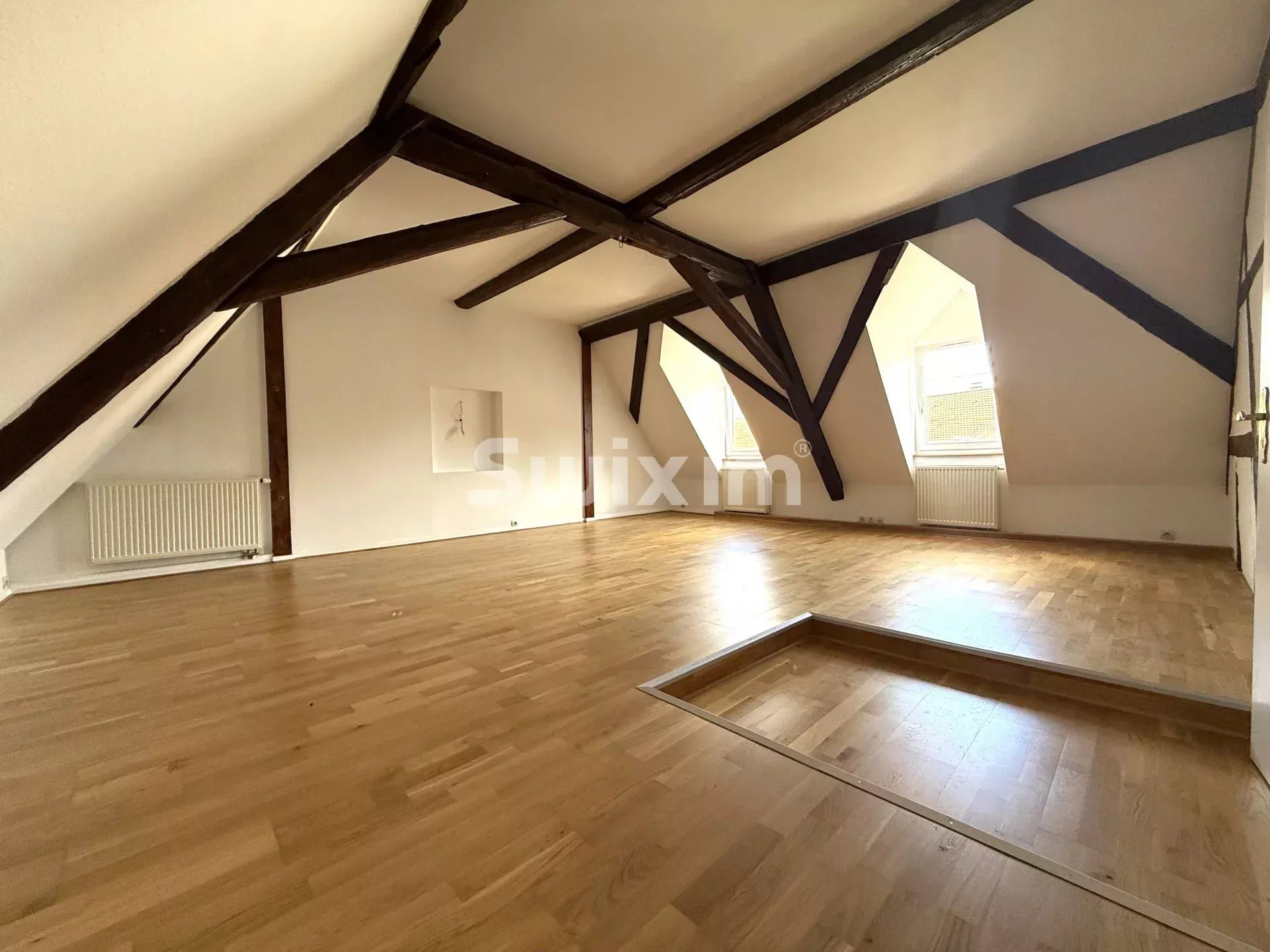 Appartement à louer, 90m², Gries