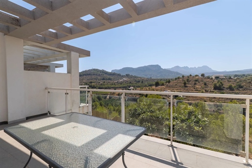 Semi-detached villa with open views for sale in Calpe