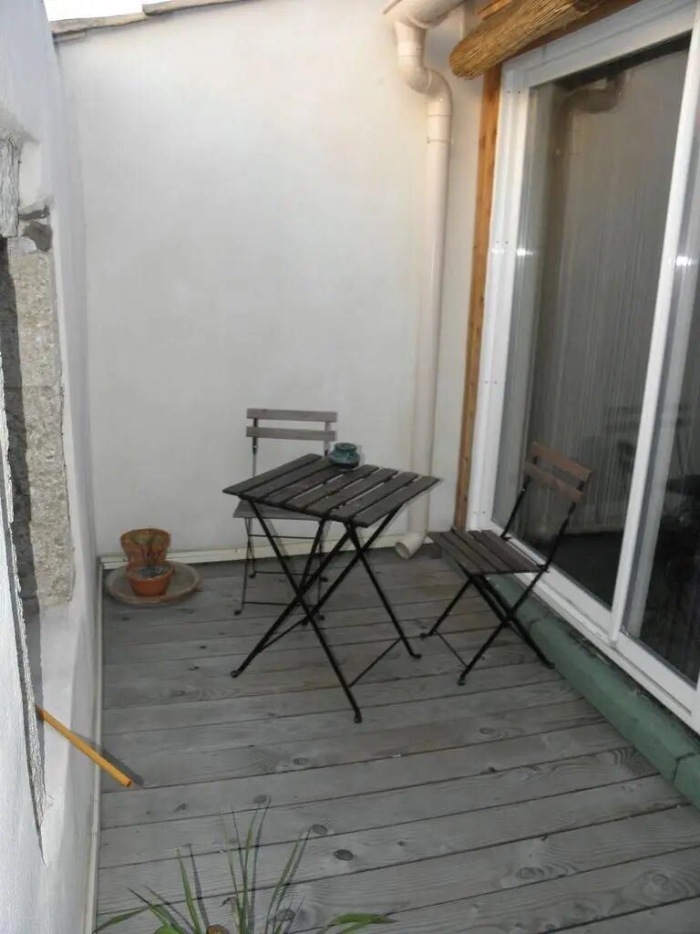 Appartement à louer, 75m², Bessan