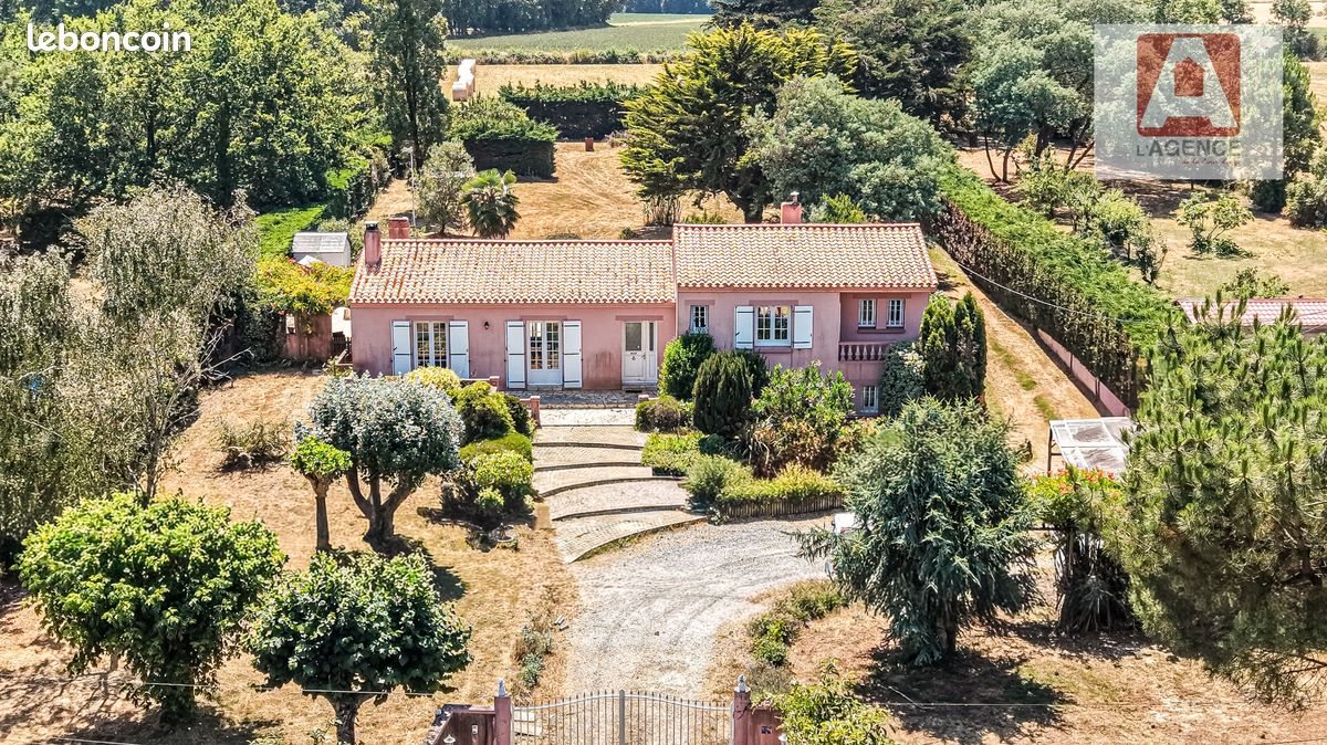 Maison à vendre, 160m², Saint-Révérend