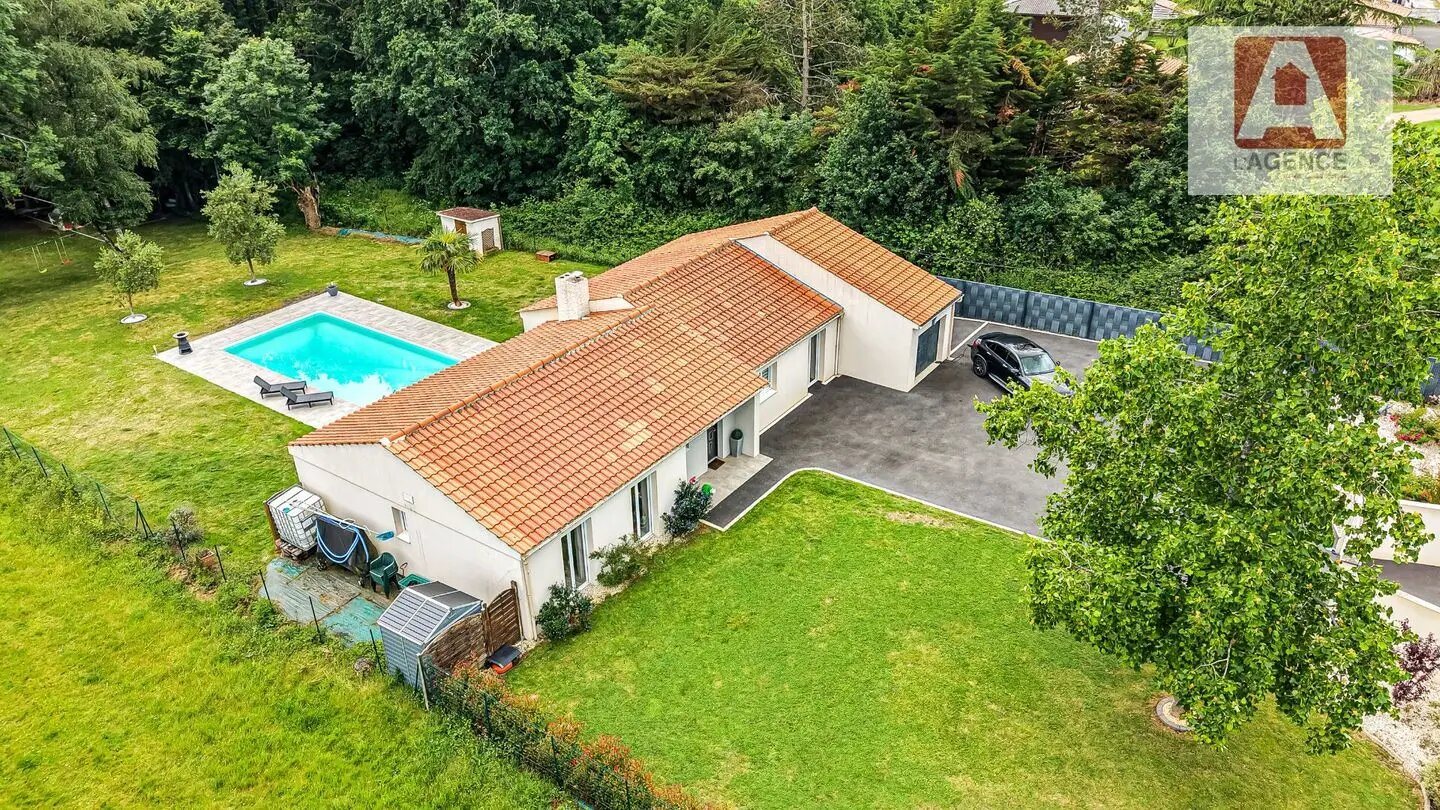 Maison à vendre, 129m², Landeronde