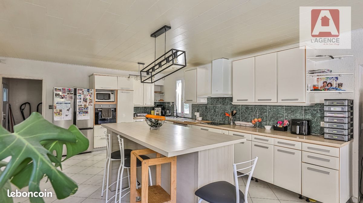 Maison à vendre, 265m², Saint-Maixent-sur-Vie