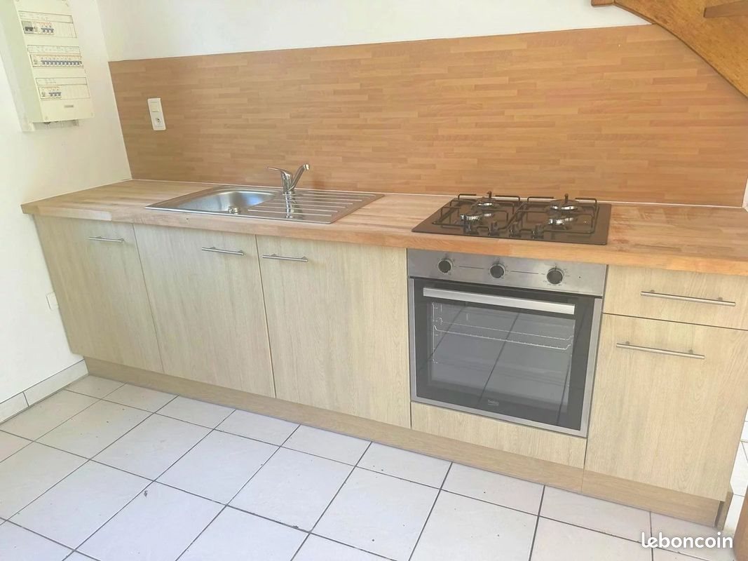 Appartement à louer, 49m², Ploumagoar