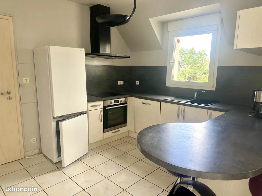 Maison à louer, 91m², Ploumagoar