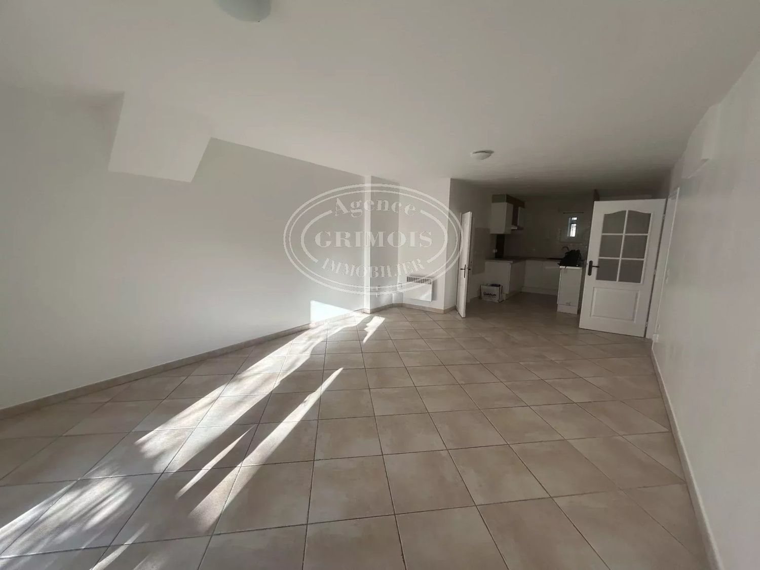 Appartement à louer, 76m², Durban-Corbières
