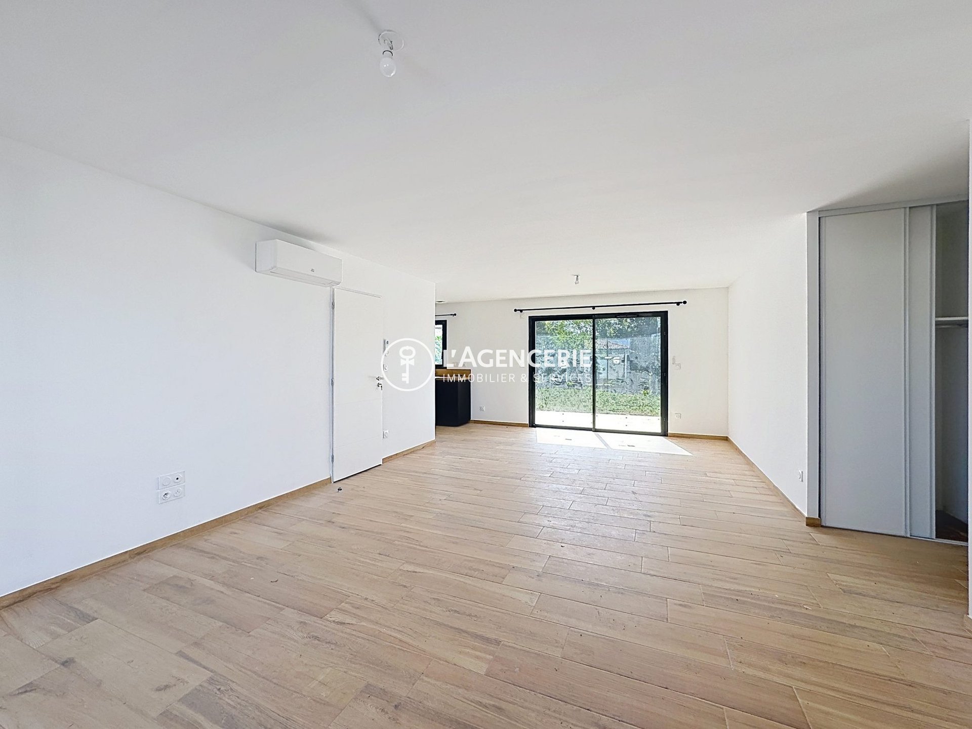 Maison à louer, 91m², Puygouzon