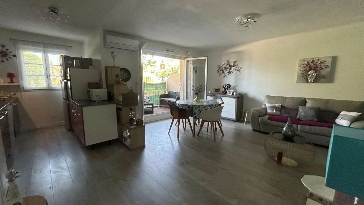 Appartement à vendre, 64m², La Roque-d'Anthéron