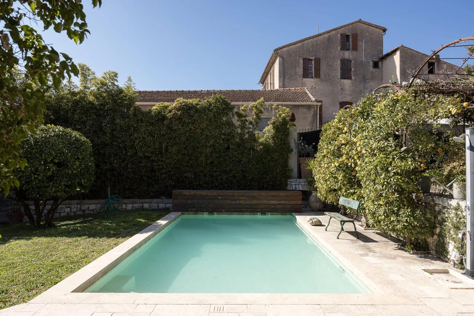 Maison à vendre, 354m², La Colle-sur-Loup