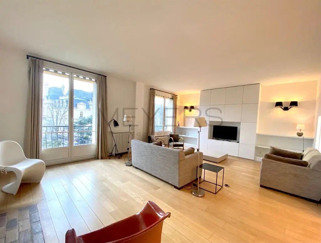 Appartement à louer, 143m², Neuilly-sur-Seine