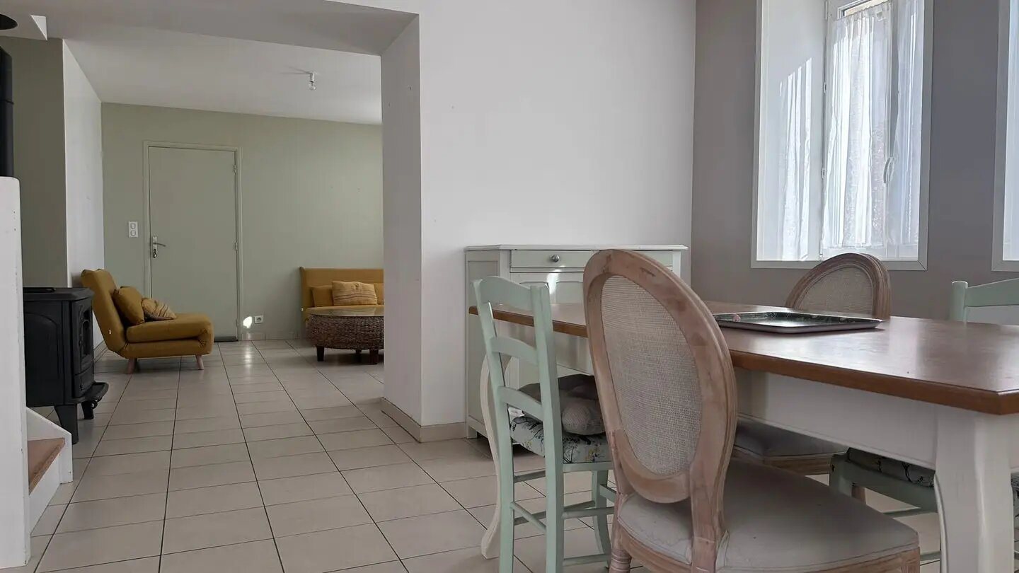 Maison à vendre, 147m², Prenois