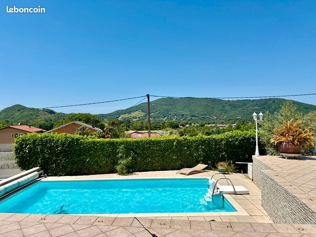 Maison à vendre, 233m², Saint-Jean-de-Verges