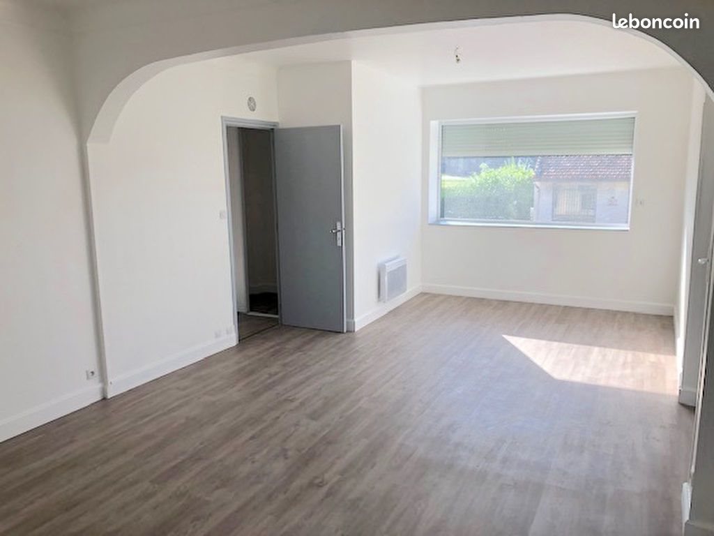 Appartement à louer, 102m², Lavelanet