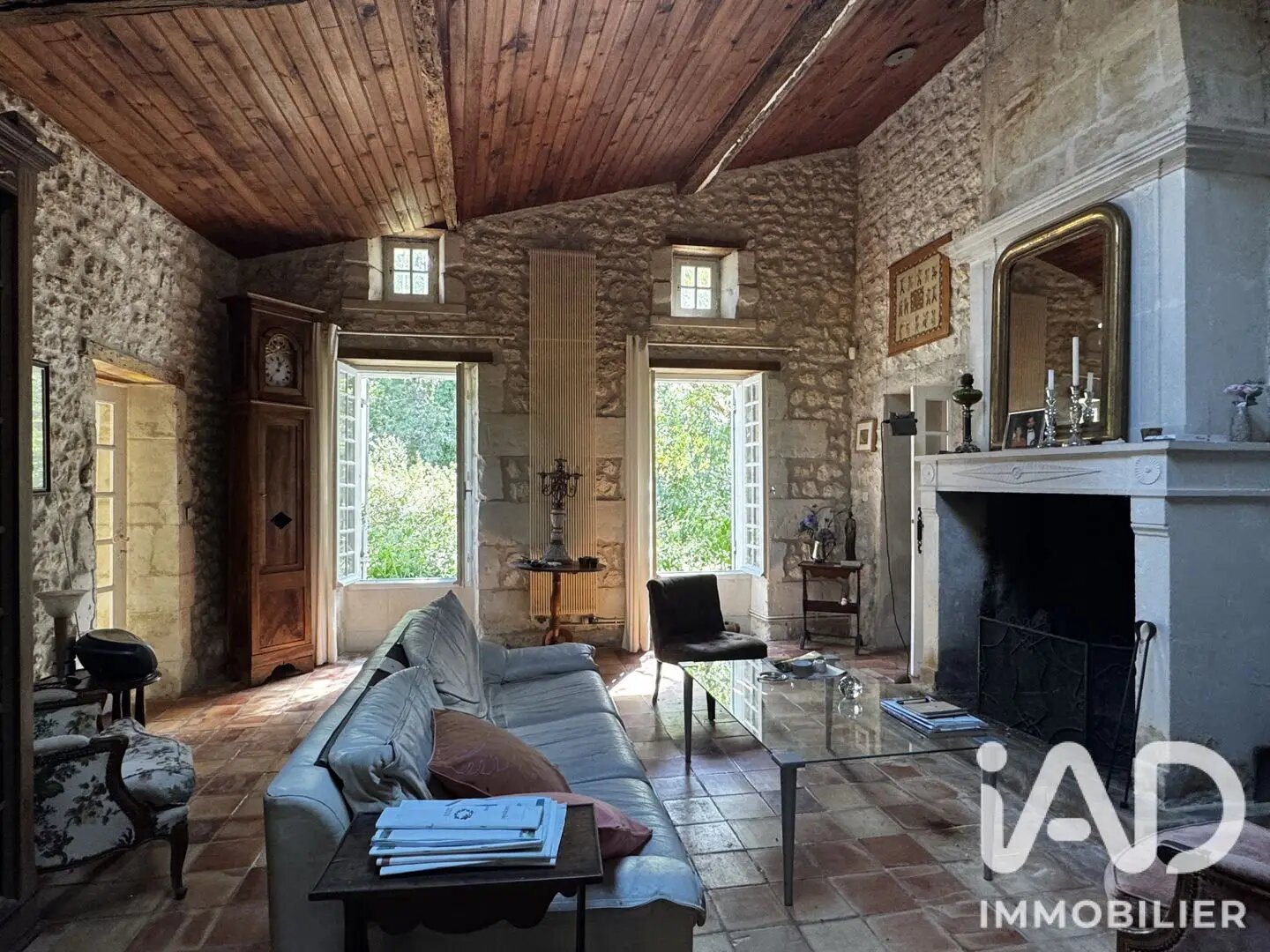 Maison à vendre, 205m², Saint-Bonnet-sur-Gironde