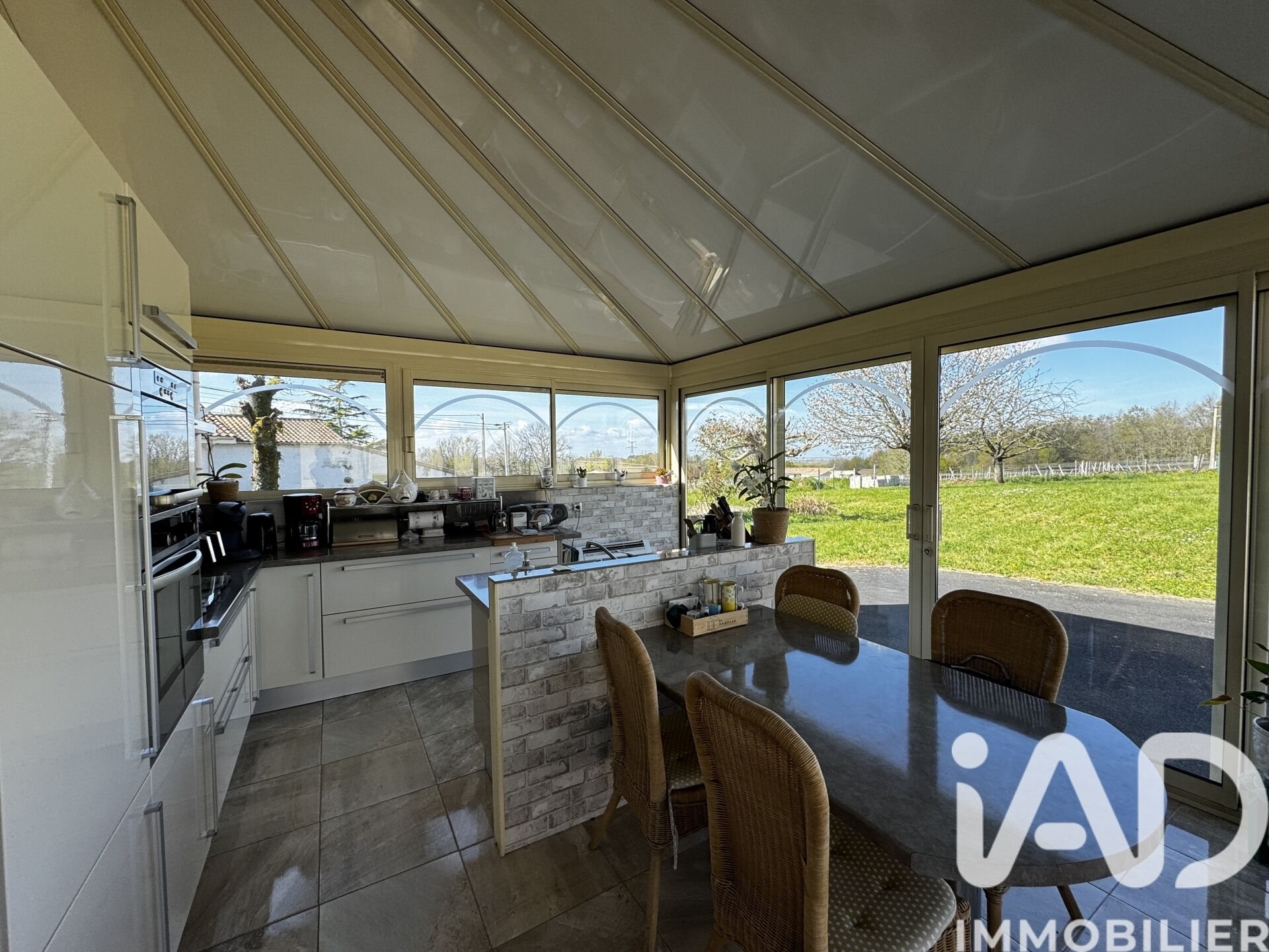 Maison à vendre, 172m², Saint-Bonnet-sur-Gironde