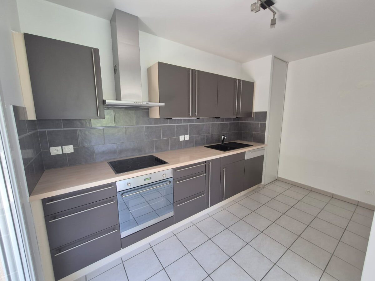 Appartement à louer, 69m², Ambilly