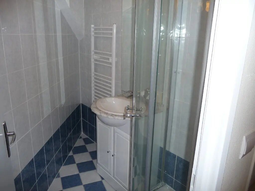 Appartement à louer, 26m², Bron