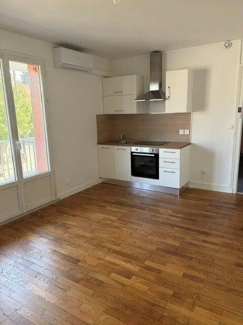 Appartement à louer, 37m², Bron