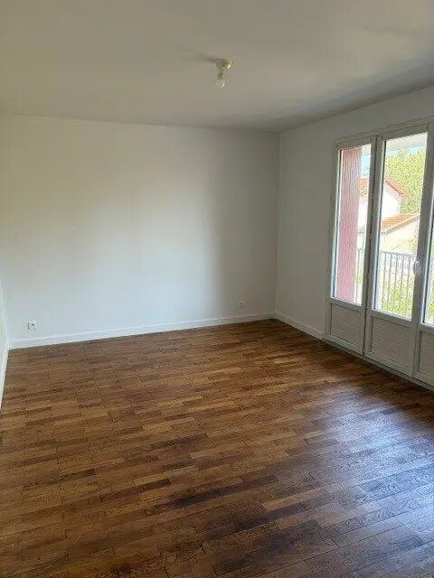 Appartement à louer, 37m², Bron