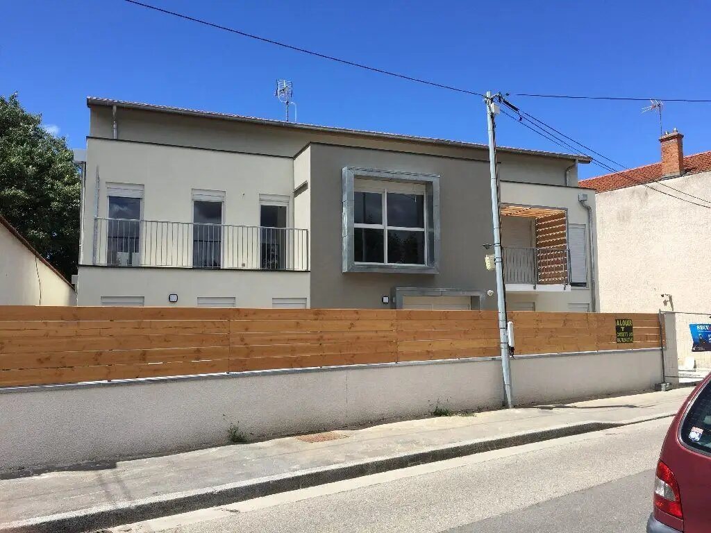 Appartement à louer, 46m², Bron