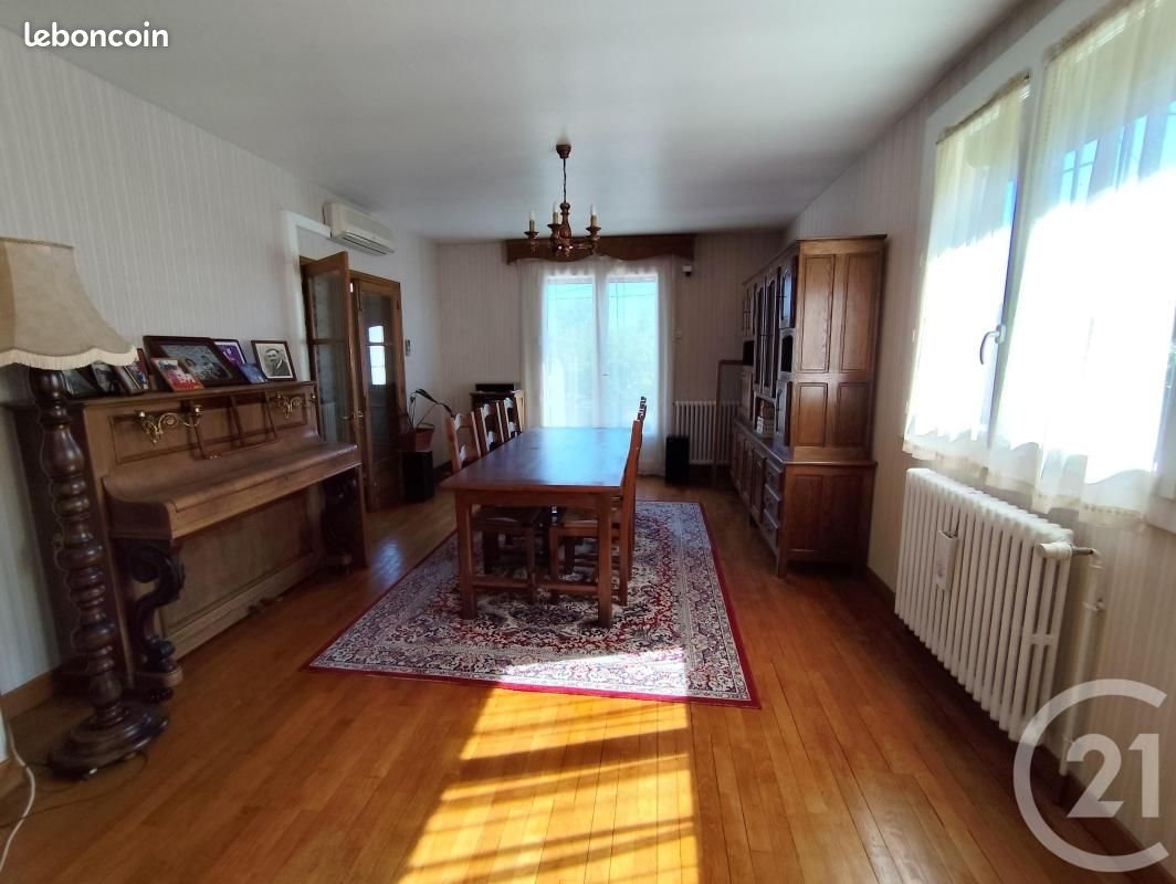 Maison à vendre, 121m², Montgivray