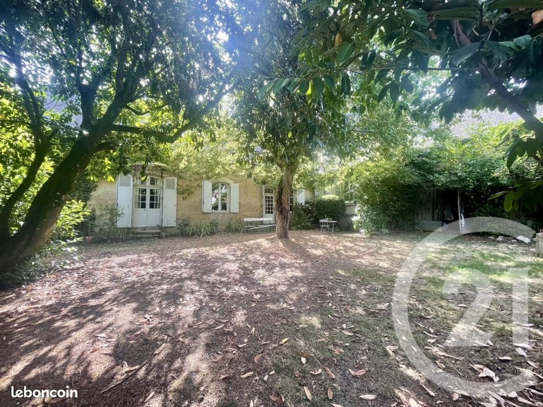Maison à vendre, 259m², Sainte-Sévère-sur-Indre