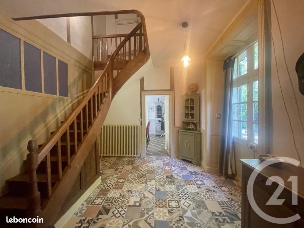 Maison à vendre, 259m², Sainte-Sévère-sur-Indre