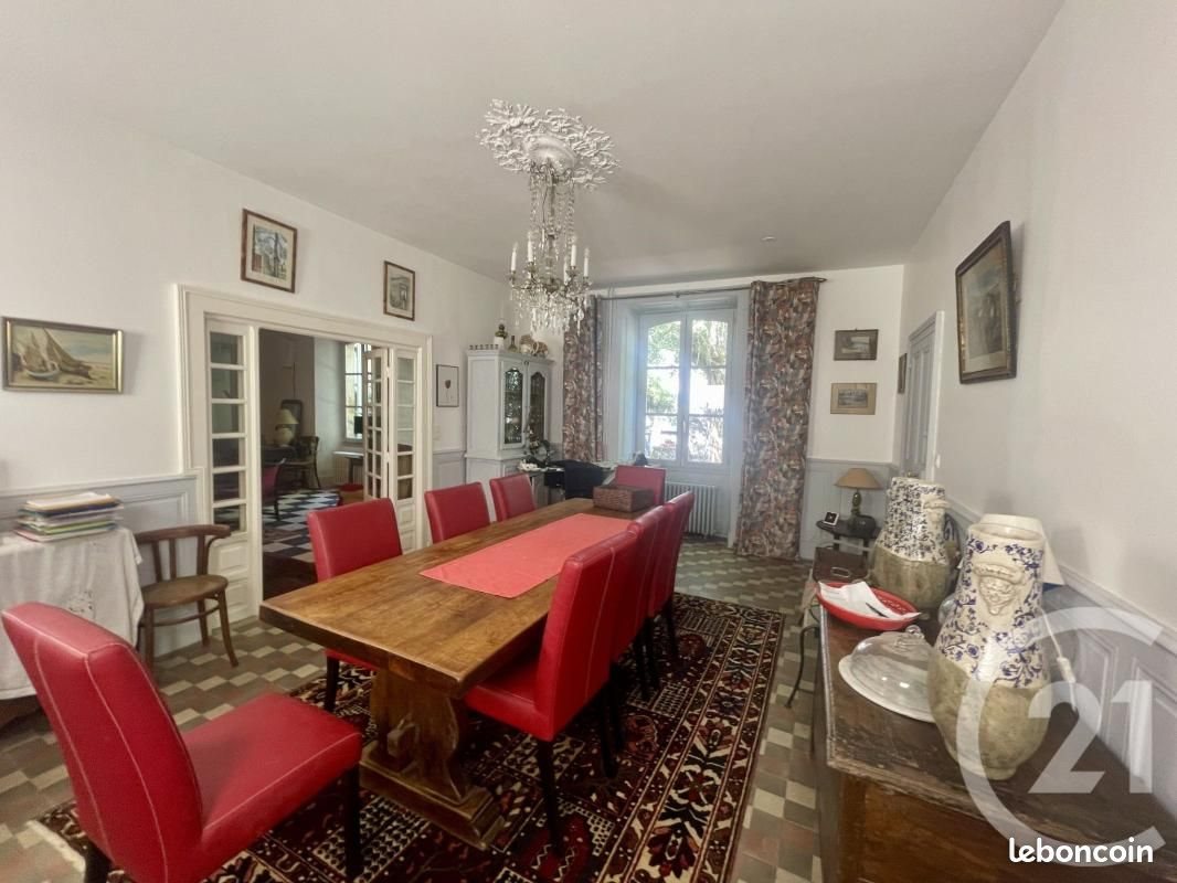 Maison à vendre, 259m², Sainte-Sévère-sur-Indre