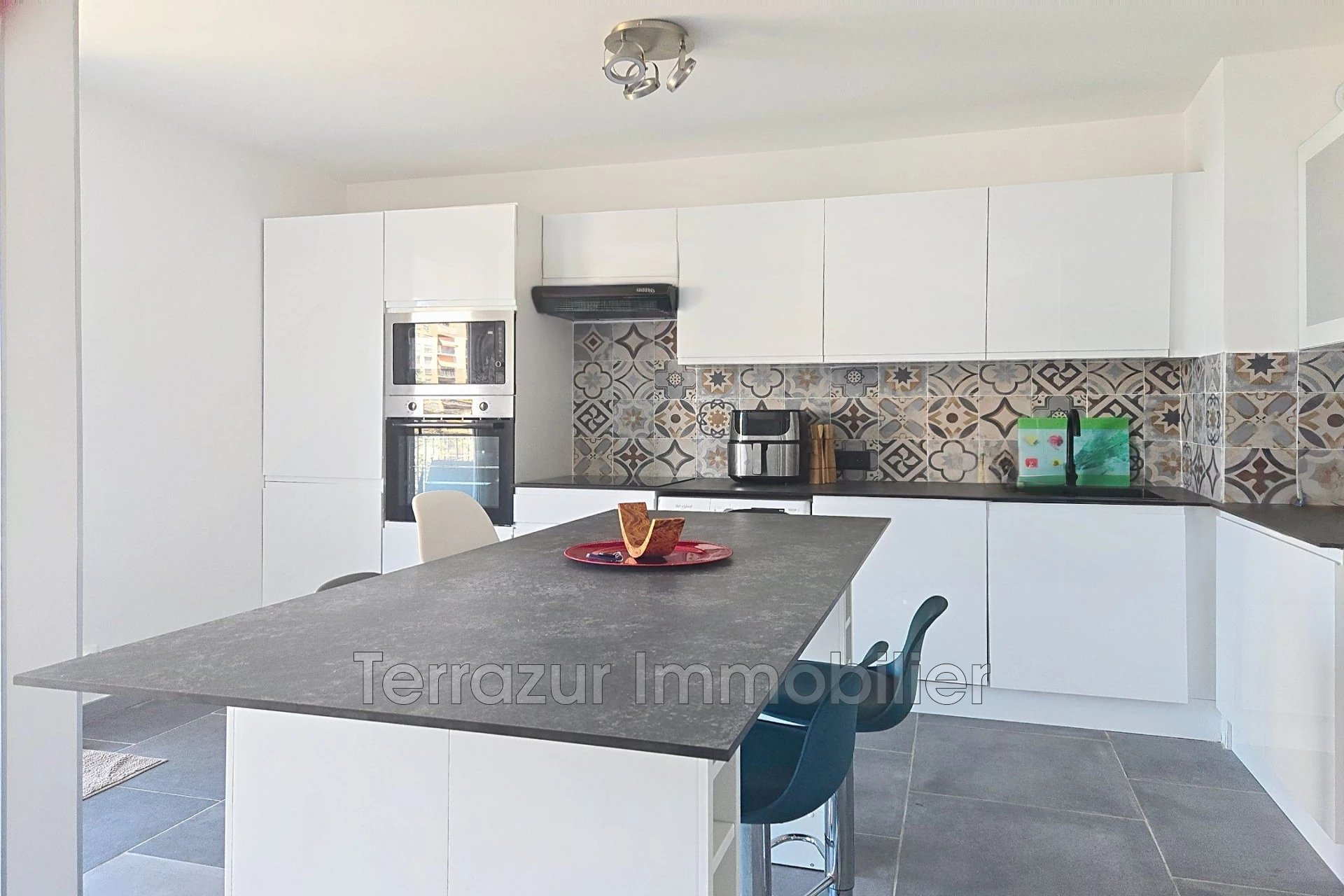 Appartement à vendre, 57m², Juan-les-Pins