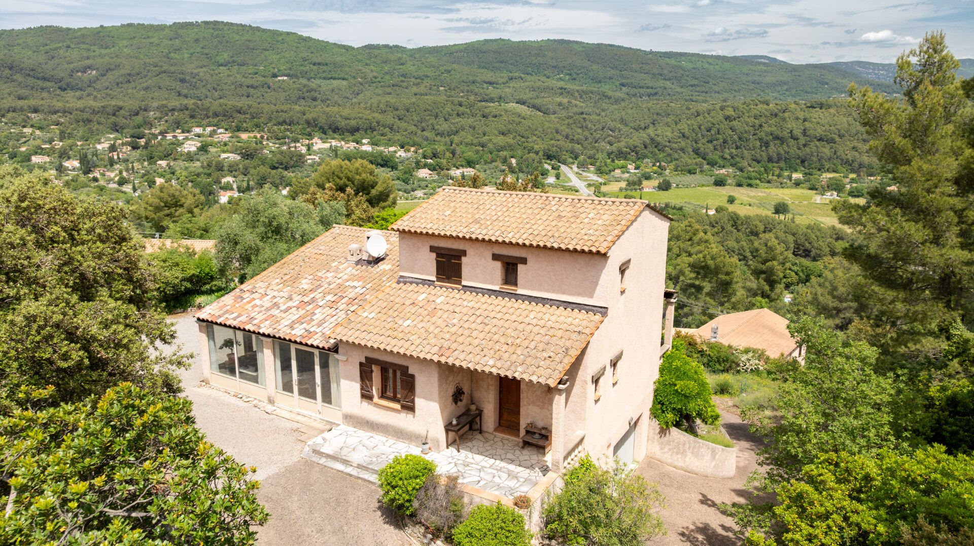 Maison à vendre, 118m², Figanières
