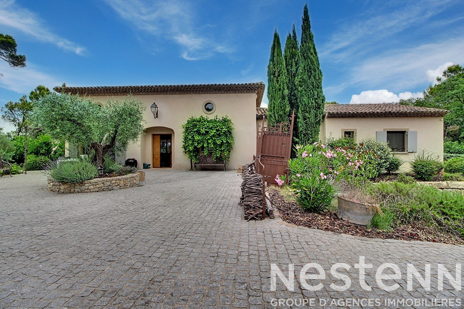 Maison à vendre, 195m², Le Thoronet