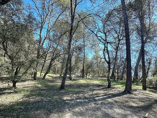 Terrain, terrain 2083 m² — Lorgues (Var) · 173 900 €