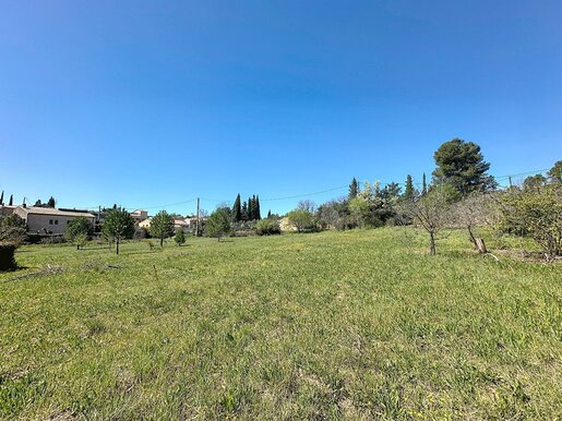 Terrain, terrain 1200 m² — Lorgues (Var) · 155 000 €