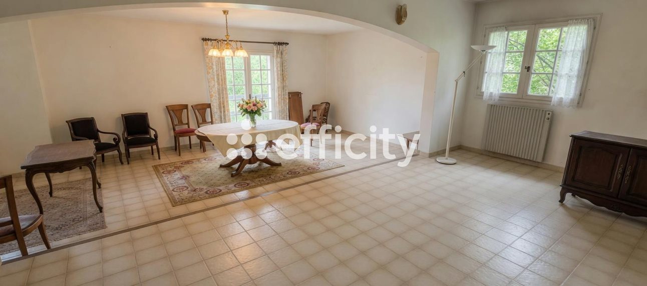 Maison à vendre, 313m², La Destrousse